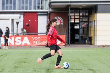 Bild 47 - wBJ FC St. Pauli - Walddoerfer SV : Ergebnis: 3:4